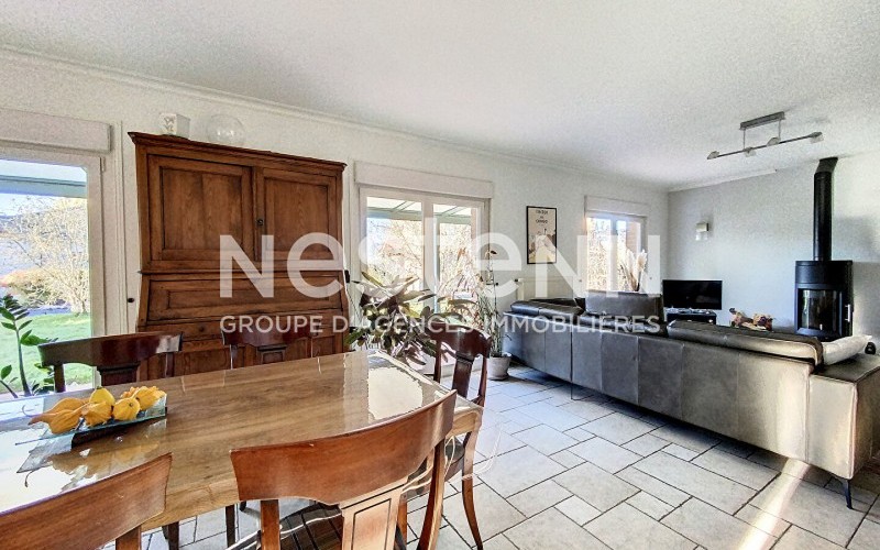 Photo 1 de l'annonce : maison-6-pieces-130-m2-nestenn-145192051414-39