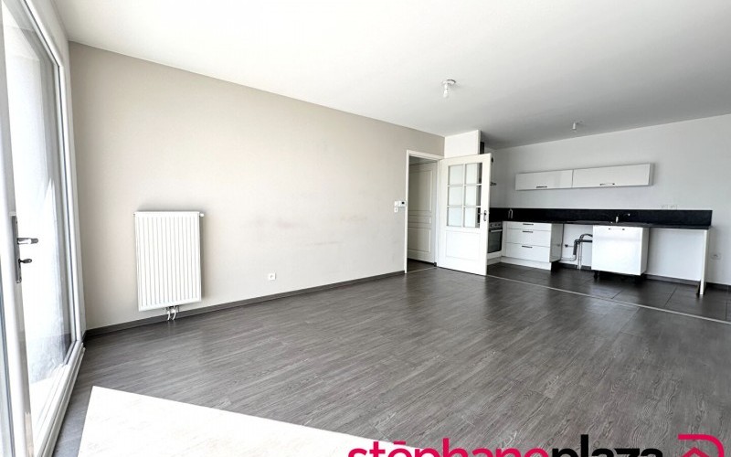 Photo 3 de l'annonce : appartement-3-pieces-64-m2-splaza-1916121261-6