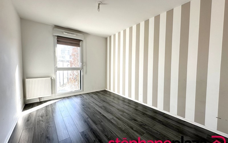 Photo 6 de l'annonce : appartement-3-pieces-64-m2-splaza-1916121261-6